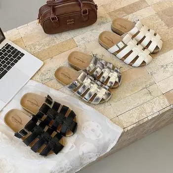 Cool slippers women s outer wear 2025 new summer hollow bag head half Roman shoes retro one-pedal flat beach shoes 35 серебряный