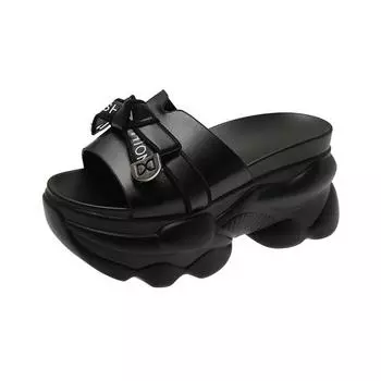 Cool slippers women s summer outer wear ins tide 2025 new versatile fashion fairy muffin thick bottom inner height increase and sandals 35