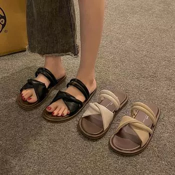 Cool slippers women s summer wear 2025 new soft-soled temperament seaside beach sandals one-word casual slippers 35 хаки