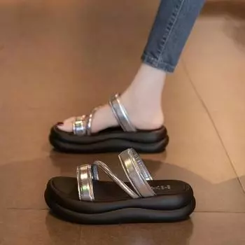 Cool slippers women s summer wear new versatile thick-soled heightening temperament fashionable non-slip casual beach sandals 35 серебряный