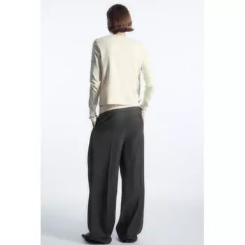 Cos Japan Heavyweight Slim Fit Футболка с длинным рукавом beigeundyed/XS