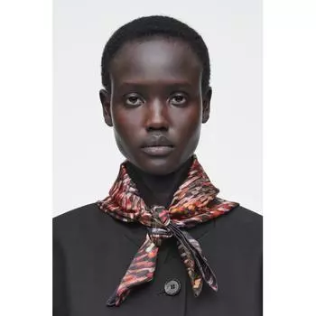 Cos Japan Printed Silk multicolour/90x90