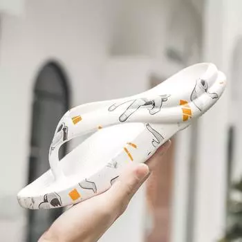 Couple flip-flops new summer wear trend home non-slip sports casual slippers step on shit feeling platform beach shoes 35