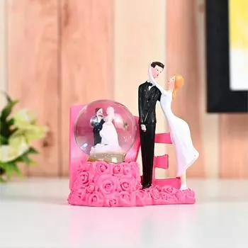Couple – Romantic Couple Glass Ball Miniature Statue Showpiece, Perfect Wedding Gift for Couples, Husband & Wife