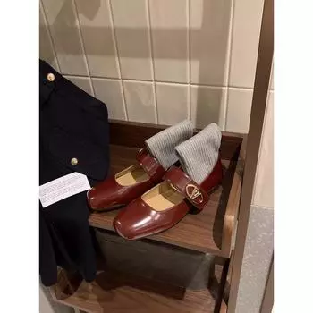 Cowhide version retro square head with Velcro Mary Jane shallow mouth flat sole shoes women 35