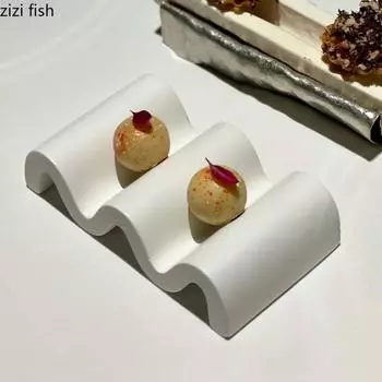 Creative Ceramic Dinner Plates Bread Desserts Tray Cooking Dishes Restaurant Solid Color Wave Shape Tableware Snack Pastry Plate