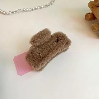 Creative Square Plush Hair Claw Grab Clip Ponytail Holder Hair Clip Hair Accessories Korean Style Large Shark Clip Streetwear