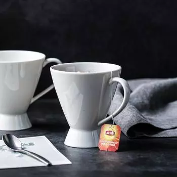 Creative White Small European-style Ceramic Italian Hanging Ear Espresso Cup Simple Mini Drinking Cup Drinking Supplies