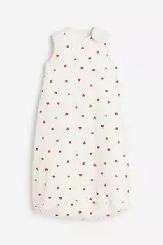 Crinkled sleep bag