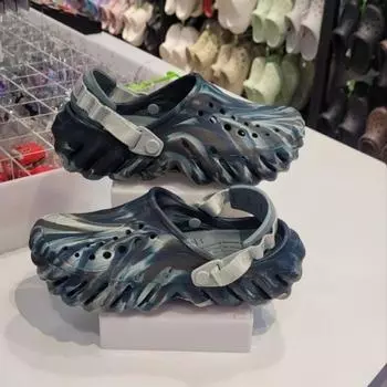 Crocs Hc06 Eco Marvel Clog Eco Marvel Clog 208454 0le Black Sand/M4W6 (230)