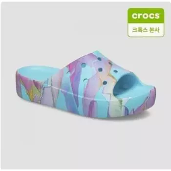 Crocs Классические сандалии на платформе с принтом ладони 208607 4nq W5(220mm)
