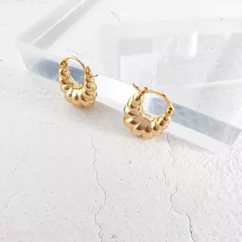 Croissant earrings women ins retro earrings niche design sense personality simple vintage earrings temperament золотой