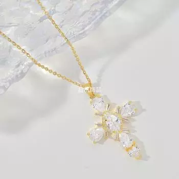 Cross Necklace Women S Premium Retro Versatile Bright Pendant Jewelry Of The Same Style