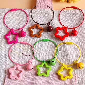 Милый брелок в виде полой звезды конфетного цвета, мультяшный кавайный брелок для девочек, детей, изысканные аксессуары для украшения рюкзака, подарок