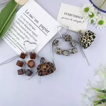 Cute Creative Leopard Pu Leather Keychain Pendant For Women Girls Car Key Ring Versatile Backpack Decoration Accessories Gifts