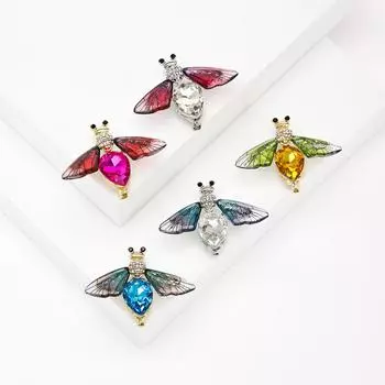 Милая брошь в виде хрустальной пчелы, высококачественная булавка на лацкан, защитная булавка, корсаж для костюма, аксессуары, шляпа, пуговица для шарфа