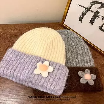 Cute flower knitted hat children s 2024 new color matching thickened warm wool hat autumn and winter ear protection cold hat women M56-58cm белый