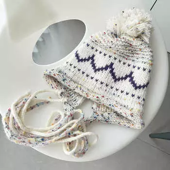 Cute hairball knitted hat children s autumn and winter warm ear protection Lei Feng hat versatile face small cold hat M56-58cm