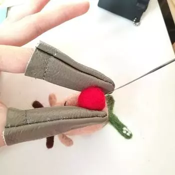 Цветные кожаные напальчники Утолщенная защита для большого пальца Инструмент для валяния Напальчники Перчатки для пальцев 1 Pair