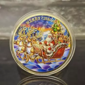 Цветные монеты Санта-Клауса в канун Рождества - праздничные медали и подарки серебряный