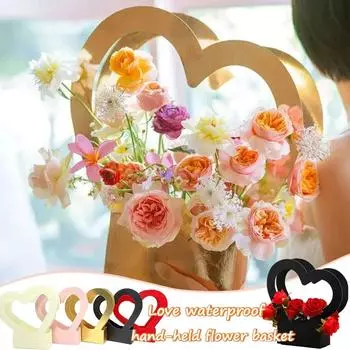 Цветочная сумка-тоут Love Hollowed Out Handheld Flower Box Flower Arrangement Box Bouquet Packaging Paper Box Gift на День святого Валентина 10pcs красный