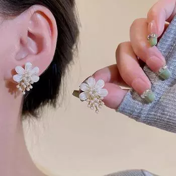 Цветочный жемчуг Лесной стиль Стиль Модный свежий уникальный нишевый дизайн Классные серьги Подарок