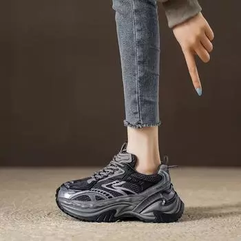 Обувь для папы. Ранняя весна. Новые универсальные спортивные туфли на толстой подошве. Кожаная обувь для увеличения роста. Женская обувь. Повседневная обувь. 35