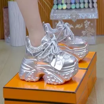 Daddy Shoes Женская осень 2024 года, новый хит, повседневная обувь Flatcake, универсальные и модные кроссовки на высокой платформе 35 серебряный