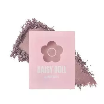 DAISY DOLL by MARY QUANT Пудровые румяна R-01 Яблочная карамель с легким оттенком свежего фруктово-красного цвета 8,3 г Пудровые румяна, которые сливаются с кожей с