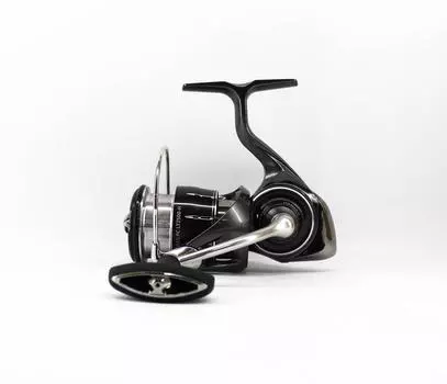 Daiwa Reel Spinning 24 Luvias PC LT2500-H (9016)