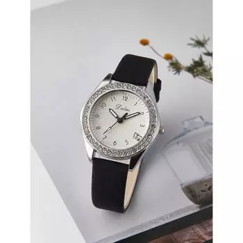 DALAS 1 piece black crystal inlaid fashionable personalized creative dial women s quartz watch Hardcover