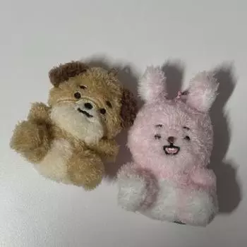 Day6 Petitmels Seated Phil