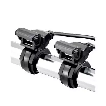 Daytona 93040 USB-блок питания для мотоциклов USB-A 10,5 Вт Водонепроницаемый Совместимость с iPhone/Android Подключение аккумулятора Постоянное питание 2 порта