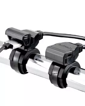 Daytona 99503 USB-блок питания для мотоциклов 24 Вт, водонепроницаемый, совместимый с подключением тормозного переключателя, блокировка главного ключа, 2 порта USB-A