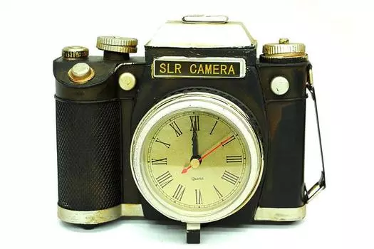 Dekoratif Metal Fotoraf Makinesi Saatli