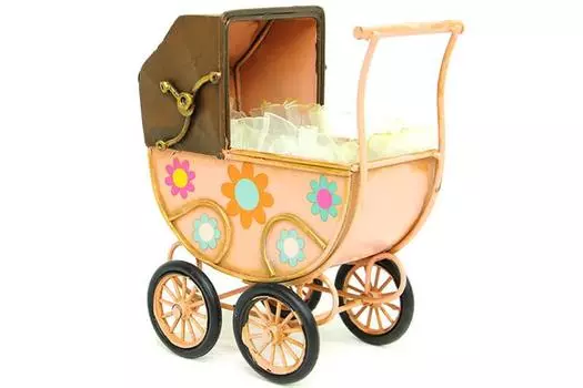 Декоративная металлическая детская коляска