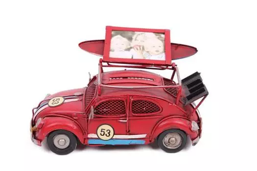 Декоративная металлическая машина с рамой и копилкой