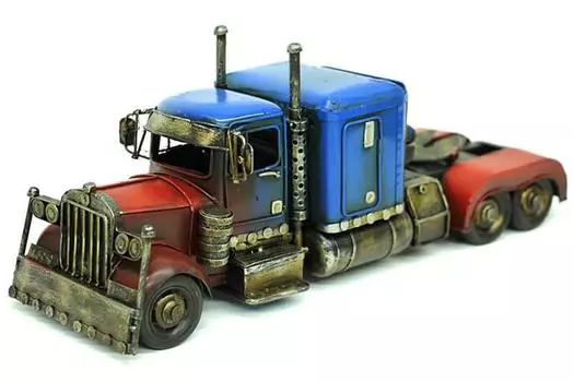 Декоративный металлический грузовик