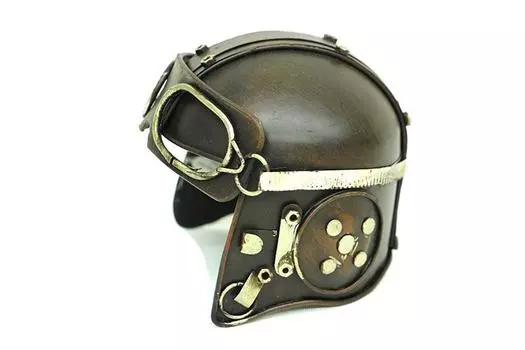 Декоративный металлический шлем пилота