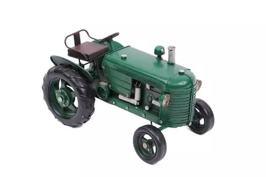 Декоративный металлический трактор