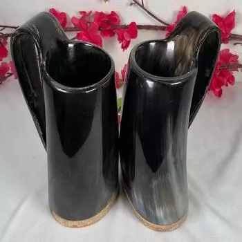 Декоративный набор из 2 кружек с рогами викингов. Аутентичный средневековый сосуд с безопасным для пищевых продуктов покрытием для эля, пива, медовухи и вина.