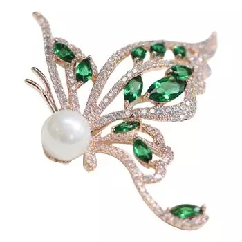 Delicate Crystal Butterfly Brooch Alloy Texture Fashion Accessories Suitable for Evening Gowns and Casual Outfits