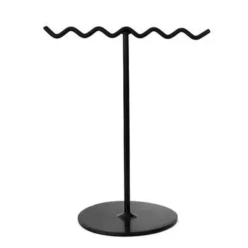 Демонстрация простых кованых железных ювелирных полок, реквизитов для хранения ювелирных изделий, сережек, полок, демонстрационных полок