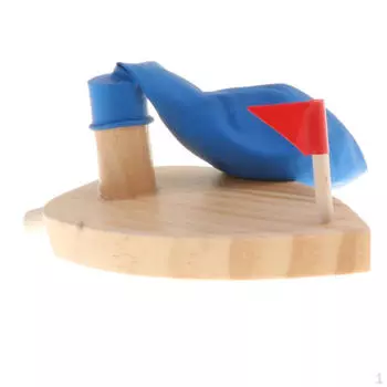 Деревянная лодка на воздушном шаре