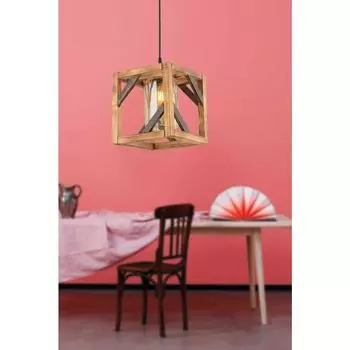 Деревянная подвесная люстра в форме куба