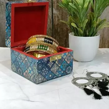 Деревянная шкатулка для безделушек для нее, шкатулка для драгоценностей, органайзер для спальни, офиса для хранения безделушек, бархатная подкладка, подарок для девочек
