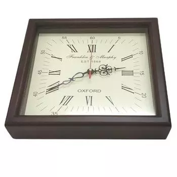Деревянные настенные часы в старинном стиле квадратной формы с римскими цифрами