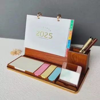 Деревянный настольный календарь на 2025 год с зеркалом, держателем для ручки и подставкой для телефона – многофункциональный еженедельник