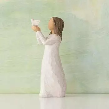 Держащий птицу ангел Домашнее скульптурное искусство Гостиная Спальня украшение стола Изделия из смолы Принадлежности для украшения комнаты