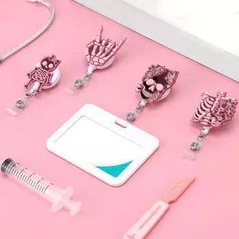 Держатель бейджа с выдвижным ремешком. Легко вытягиваемая конструкция катушки. Уникальная форма. Держатель удостоверения личности с защитой от потери. 8